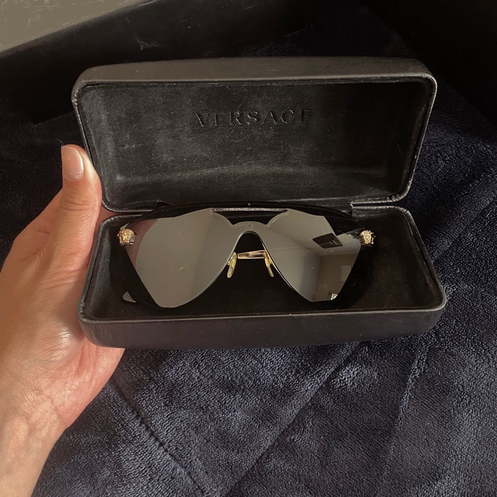 AUTHENTIC VERSACE GLASSES